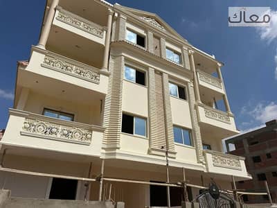 شقه استلام فوري بجوار كومباوند ماونتتن فيو بجوار الجولدن سكوير بمقدم 40% فقط و الباقي علي 4 سنوات بمساحه 145م + متاح اوفر تشطيب بالتقسيط