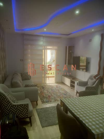 شقة للايجار المفروش في مدينتي B11 تشطيبات سوبر لوكس بالقرب من الخدمات
