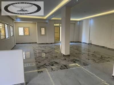 بيزمنت للايجار بالمطبخ سكني او اداري التجمع الخامس البنفسج بالقرب من واتر واي والخدمات والمواصلات  بمدخل خاص  تشطيب الترا سوبر لوكس