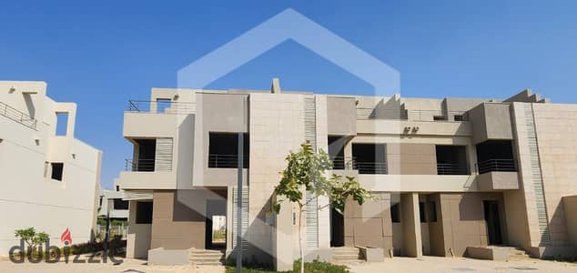 توين هاوس بحديقة خاصة للبيع بتسهيلات إستلام فوري في ذا كراون, بالم هيلز, مدينة 6 أكتوبر . . . . . . . . . . . . . . . . . . . . . . . . . . . . . . . .
