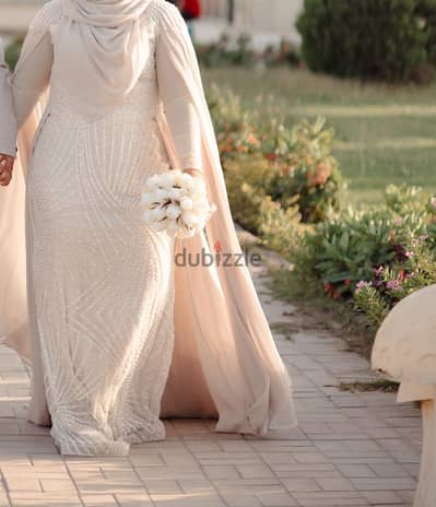 فستان سوارية