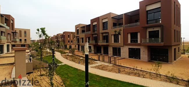 ديستريكت فايف | تاون هاوس فيلا | ريسيل | ميديل