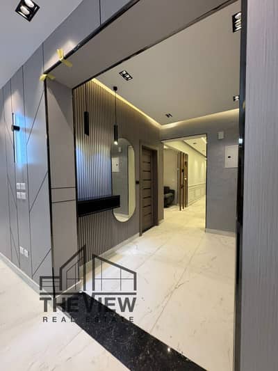 شقه  استثماري بحصه في الارض  في كمبوند الخمائل هايتس   Al khamayel Heights تشطيب فندقي ومساحه ممتازه  اوبن فيو  على النادي والخمايل  بجوار فندق عالمي
