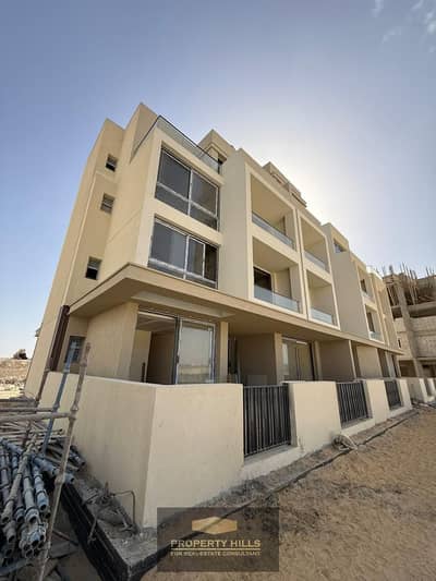 فيلا لقطه متشطبه By Alchemyللبيع بموقع مميز في الشيخ زايد من Palm Hills وNew Giza