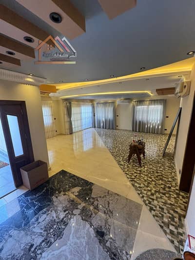 فيلا للايجار في مدينتي نموذج i تشطيبات الترا سوبر لوكس بالمطبخ والتكيفات والسخانات