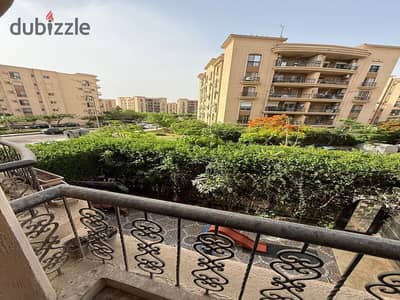 للايجار فى الرحاب شقه131م مطبخ وتكيفات