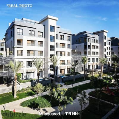 شقة للبيع في Trio Gardens التجمع الخامس القاهرة الجديدة استلام فوري تشطيب كامل بالتكييفات بجوار بالم هيلز