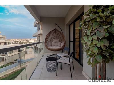شقة للإيجار في كمبوند سوديك فيليت - القاهرة الجديدة شقة مفروشة بالكامل بتصميم عصري إطلالة بانورامية خلابة على الحدائق