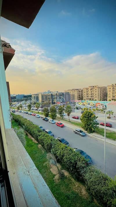 للايجار بكمبوند البستان امام جاردن ٨ و خلف واتر واى و الرحاب