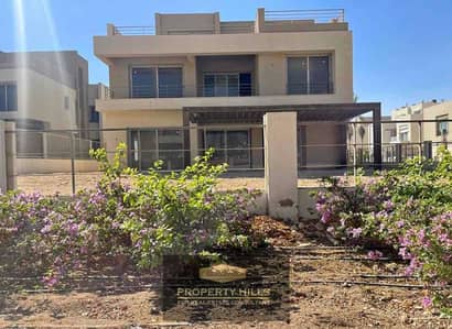 Independent villa, immediate delivery, 3 floors behind Mall Egypt - close to Grand Heights and New Giza