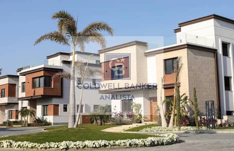 تاون هاوس كورنر للبيع في أزار 2 القاهرة الجديدة 4 غرف نوم كور آند شيل تسليم 2027 لوكيشن مميز يشمل الكلوب هاوس والصيانة