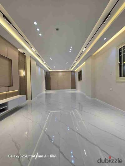 Apartment for sale in Al-Hadara Al-Ahram 172 meters facade area for the fourth gate excellent site very close to all services