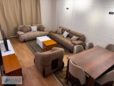 شقه مفروشه 140 متر للايجار في كمبوند دار مصر القرنفل في التجمع الاول  يقع أمام بوابة 24 للرحاب والسوق الشرقي مباشرة