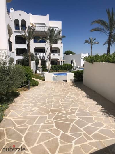  For Rent – ​​Ground Floor Chalet with Private Garden in Greek Marassi 