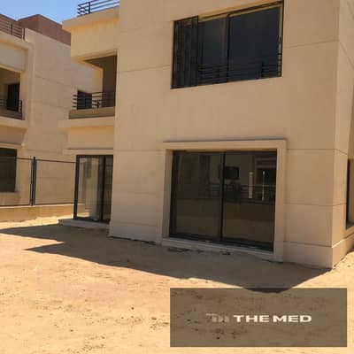 For sale in Alma Compound, a standalone villa in a prime location with an open view, ready to move