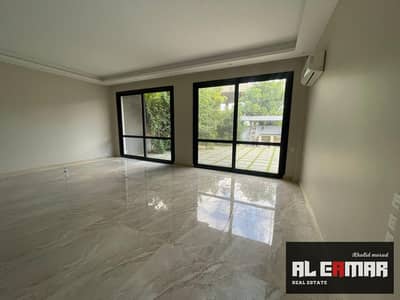 فيلا للايجار كومباوند باتيو الزهراء الشيخ زايد بالمطبخ وتكيفات