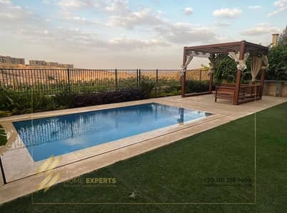 فيلا مفروشة بالكامل، صف اول على الجولف في سيليستا أبتاون كايرو