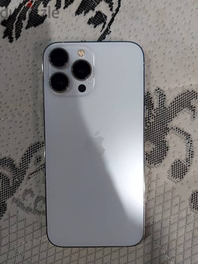 iPhone 13 Pro Max (اقرأ الوصف)