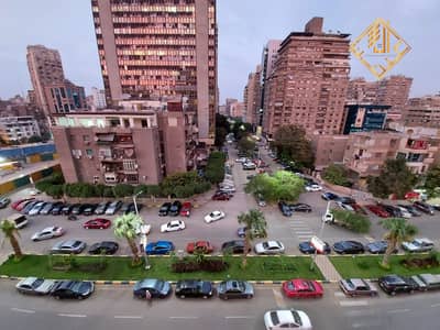 شقة 135م واجهة جامعة الدول فى قلب المهندسين لوكيشن مميز