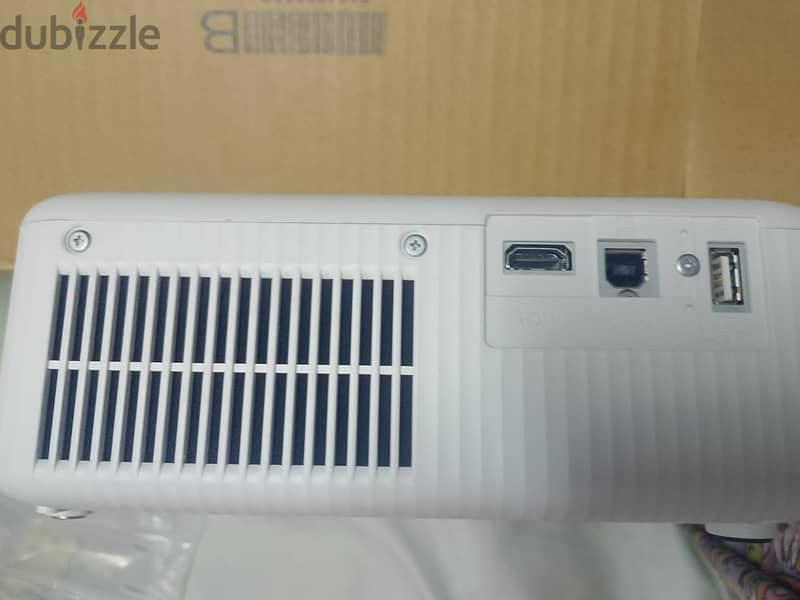 portable projector Epson 2025 new 2