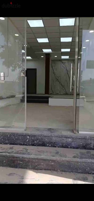 75 m a vacant luxury supermarket with a room and bathroom directly on Ramses Street, electricity, water, and gas meters corner corridor