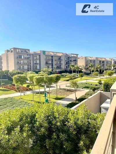 شقة للبيع 180م 3 غرف بمقدم و اقساط  تشطيب كامل بالتكييفات  فيولاند سكيب  في المراسم فيفث سكوير التجمع الخامس القاهرة الجديدة Fifth Square Marasem