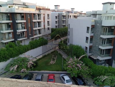 Penthouse for sale with internal staircase in Zayed Dunes Compound, Zayed. Ultra modern design, kitchen + air conditioning, view of Dunes villas. Prim
