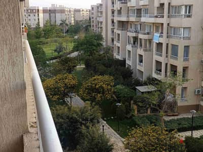 للايجار بمدينتيB11 شقه ١٦٥ متر بالمطبخ جنب الخدمات مباشره
