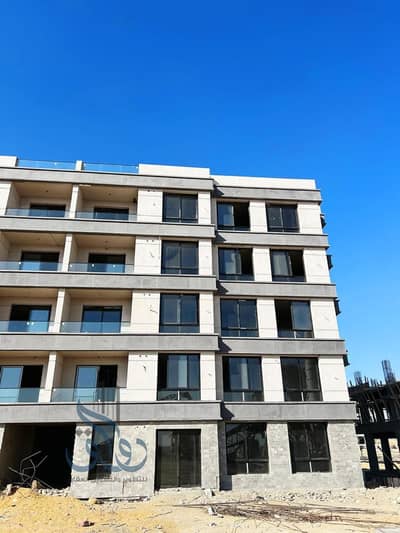 بنتهاوس للبيع في كومباوند ديجويا في افضل لوكيشن في نيو زايد على طريق مصر اسكندرية الصحراوي