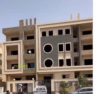 شقه للبيع استلام فوري بموقع مميز قريبه من ال90 الجنوبي على الشارع الرئيسي  في الاندلس 2 التجمع الخامس القاهره الجديده