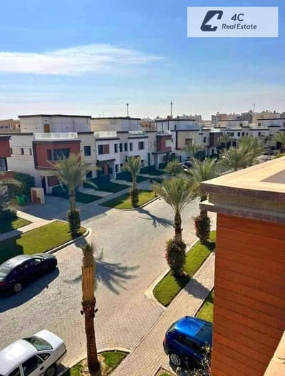 فيلا تاون هاوس 176م باقل سعر ف الماركت 4 نوم فيو مميز ف كمبوند ازار 2 التجمع الخامس القاهرة الجديدة Azzar 2 Compound Fifth Settlement