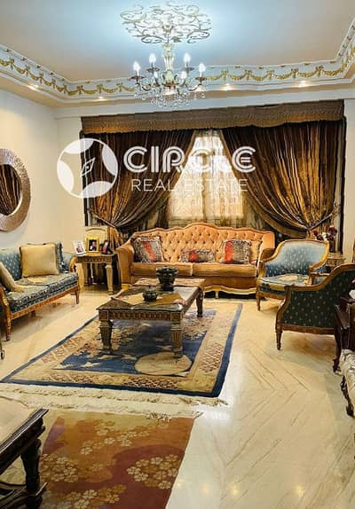 شقة في فيلا ٣٠٠م مفروشة بالكامل  للإيجار في جنوب الأكاديمية التجمع الخامس القاهرة الجديدة