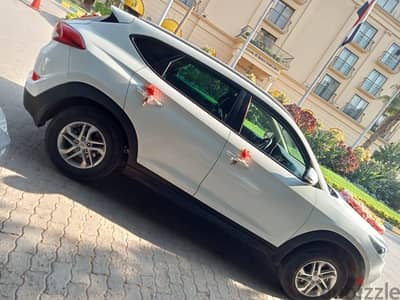 Hyundai Tucson For Rent - هيونداي توسان للإيجار بسائق و بدون
