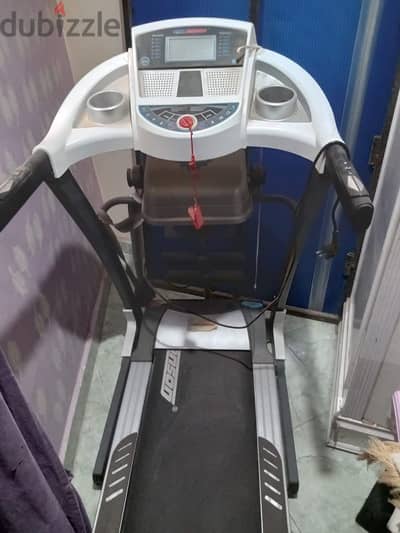 مشاية رياضية