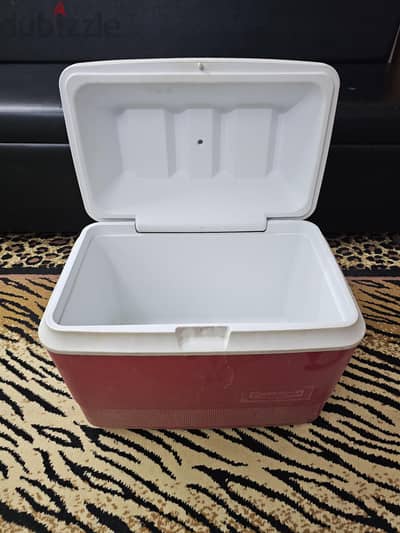 ايس تانك rubbermaid سعة 56 لتر صناعة امريكي