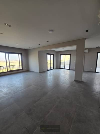 بنتهاوس فاخر للبيع بتراس واسع في Village West by Dorra – موقع مميز في الشيخ زايد _ بافضل سعر للبيع