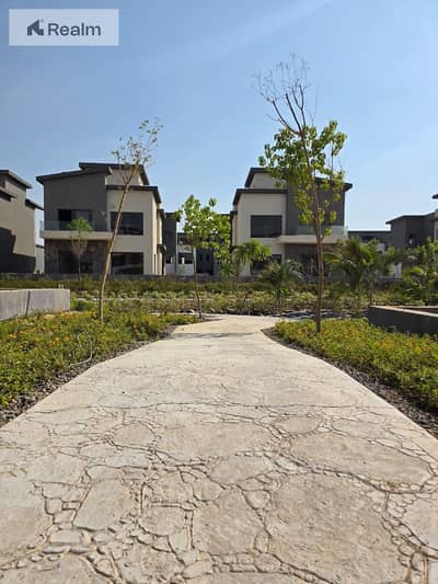 Apartment in ZED East fully finished with air conditioners and installments over 9 years.