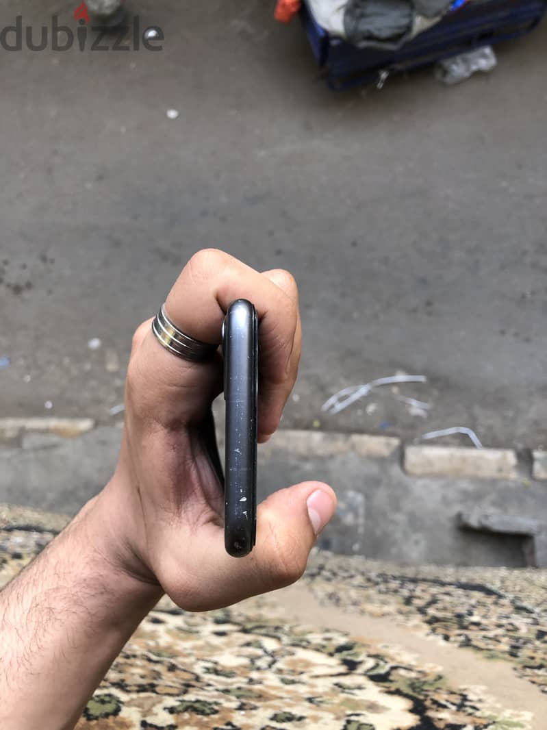 iPhone 11 Zeroo 4