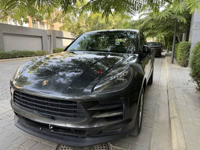 Porsche macan 2019 152,000 km