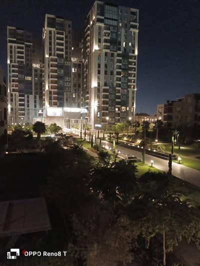 شقه غرفتين  مفروشه مودرن في ابراج ايون مراكز مول العرب ڤيو كورتيارد تشطيب راقي بالقرب من ميدان چهينه