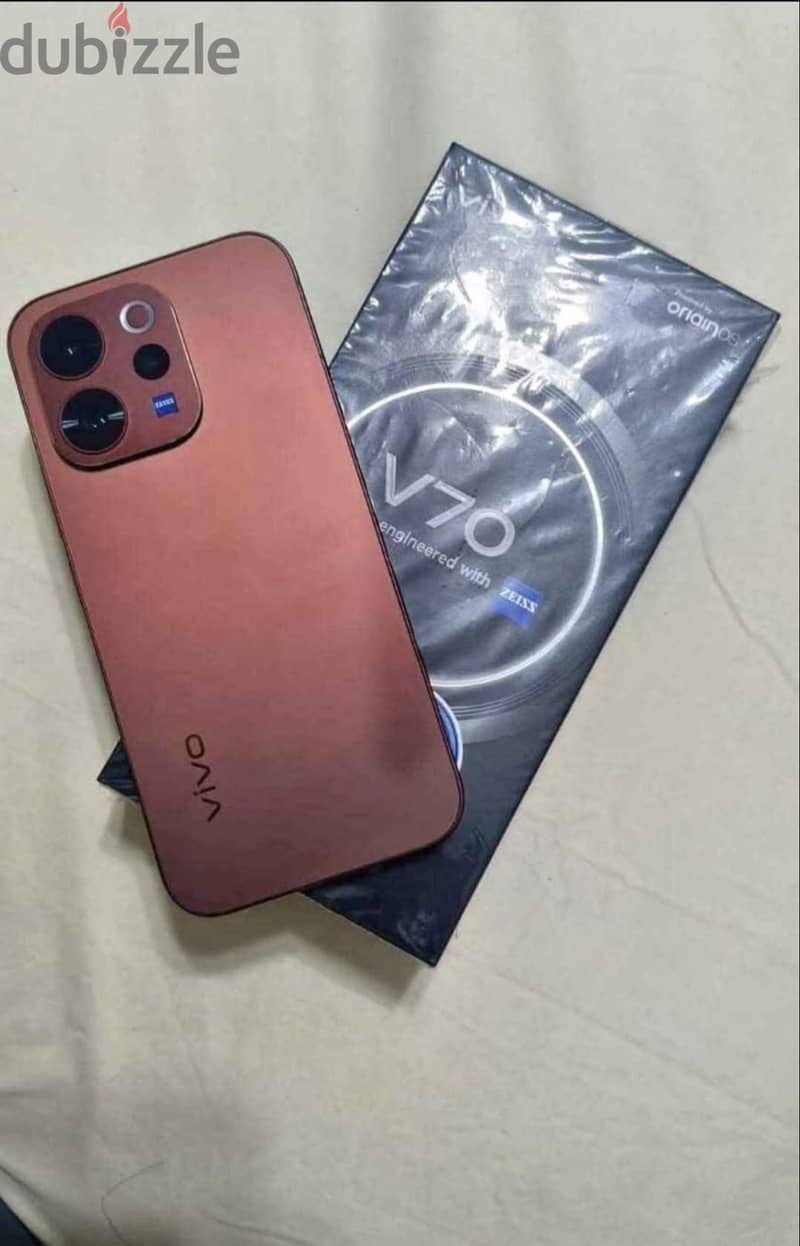 Vivo v70 1