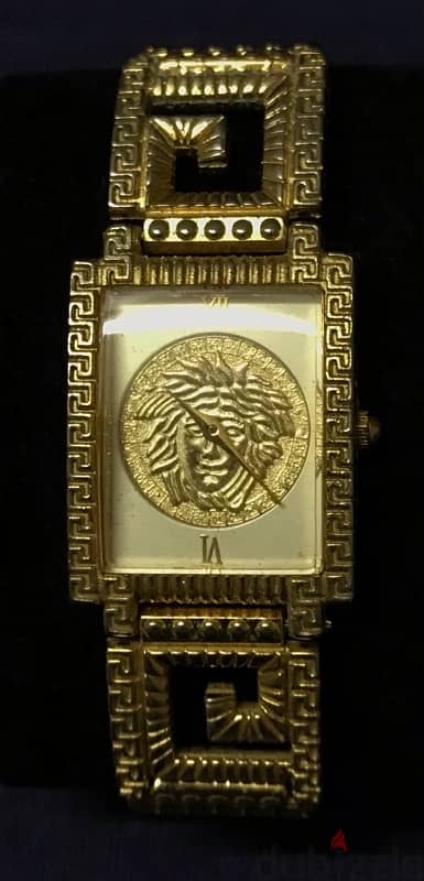 ساعة فيرساتشي versace watch