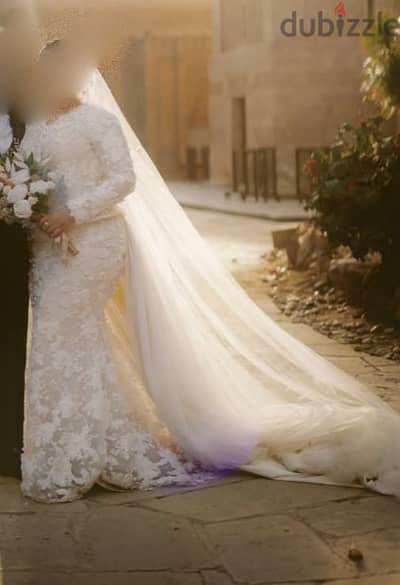 Bridal dress used once