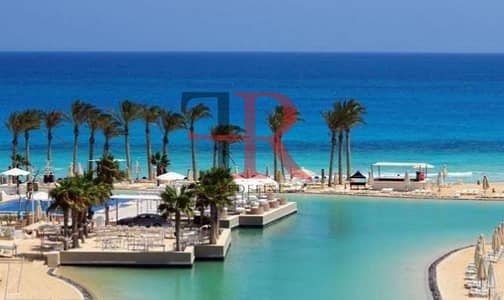 شاليه للإيجار بإطلالة على البحر مفروش بالكامل في هاسيندا وايت الساحل الشمالي