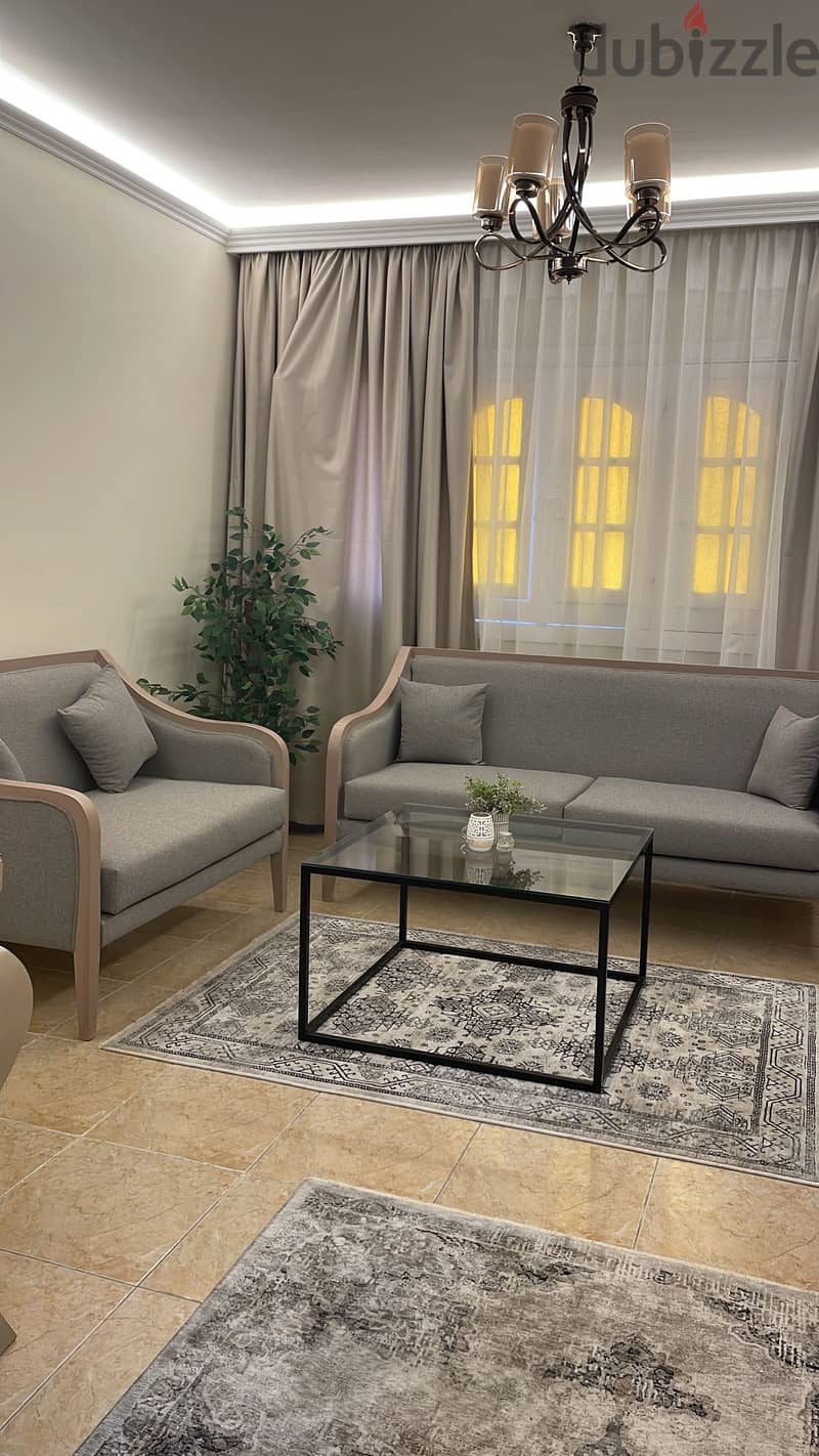 Center coffee table 1