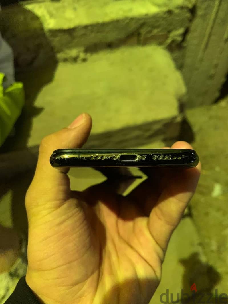 IPhone XS 5