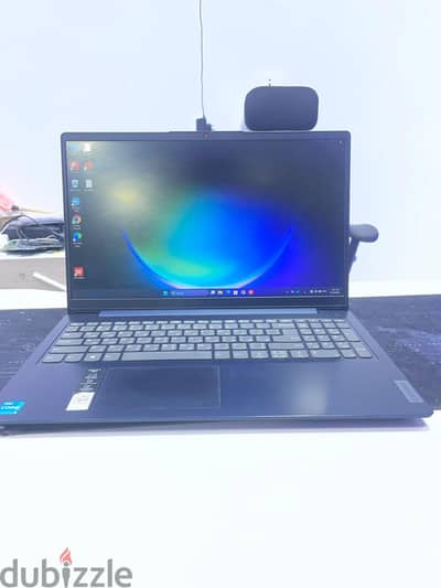  Lenovo IdeaPad  معالج Intel Core i3 الجيل الـ١١