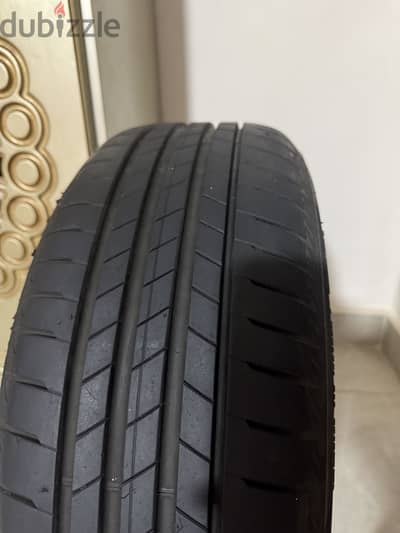 فردة كاوتش Bridgestone Turanza T005 مقاس 205/55 R16 إنتاج 2024 للبيع