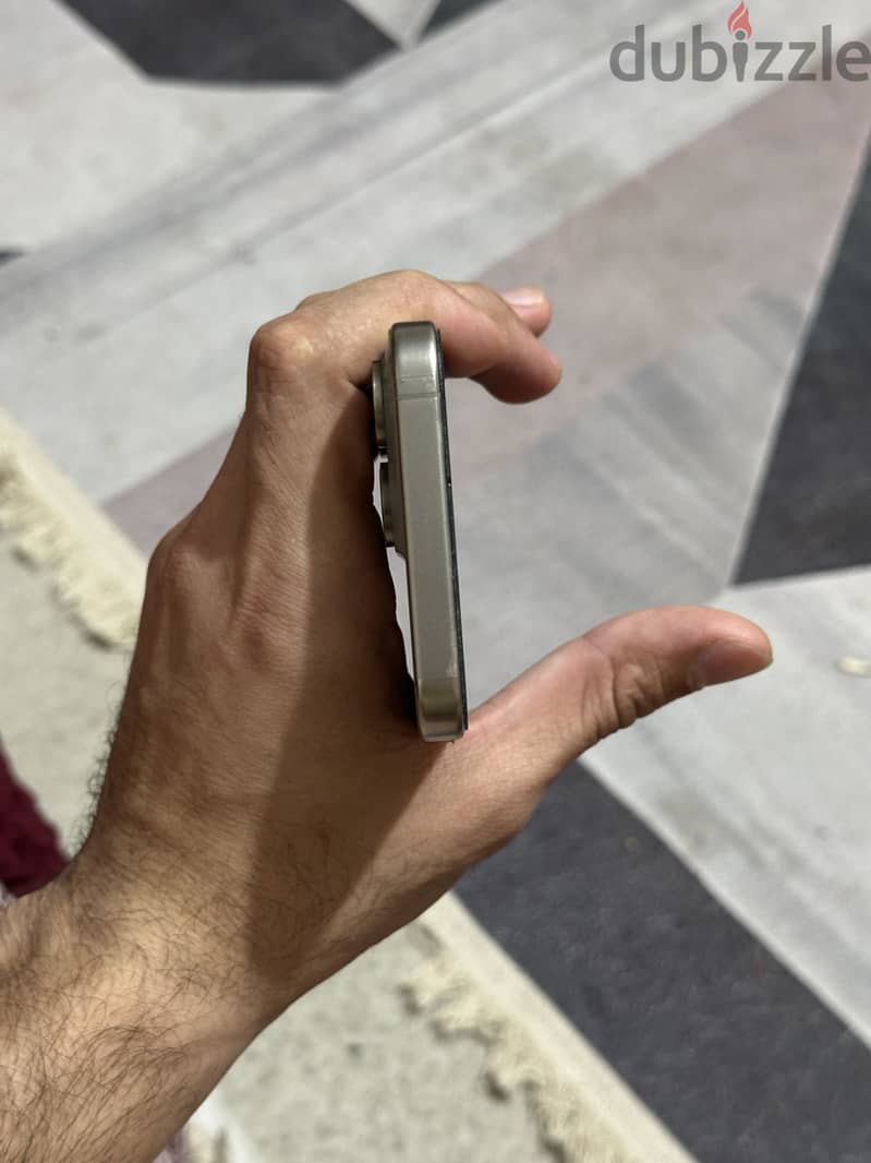 iPhone 15 pro Max 4