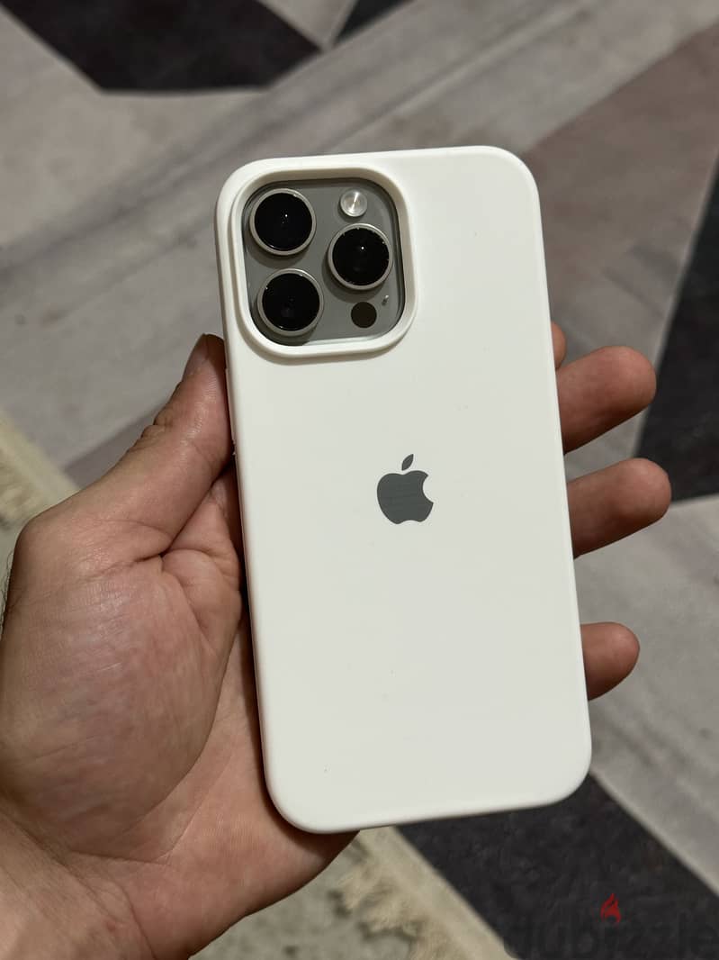 iPhone 15 pro Max 6